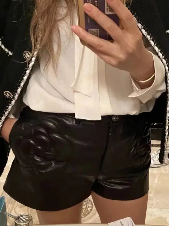 CHANEL Pants - Chanel Camellia Leather Short 36
